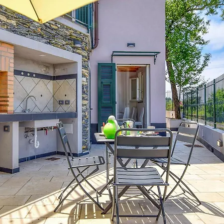 Holiday home Nice Home In Cogorno With Ethernet Internet Cogorno