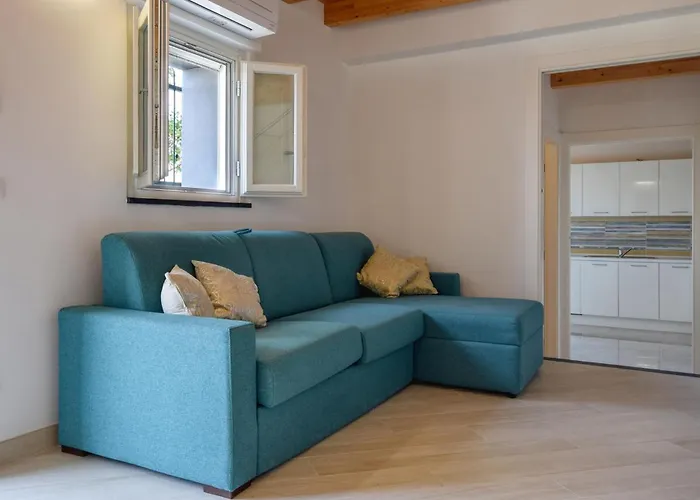 2 Bedroom In *