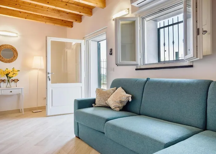 2 Bedroom In *